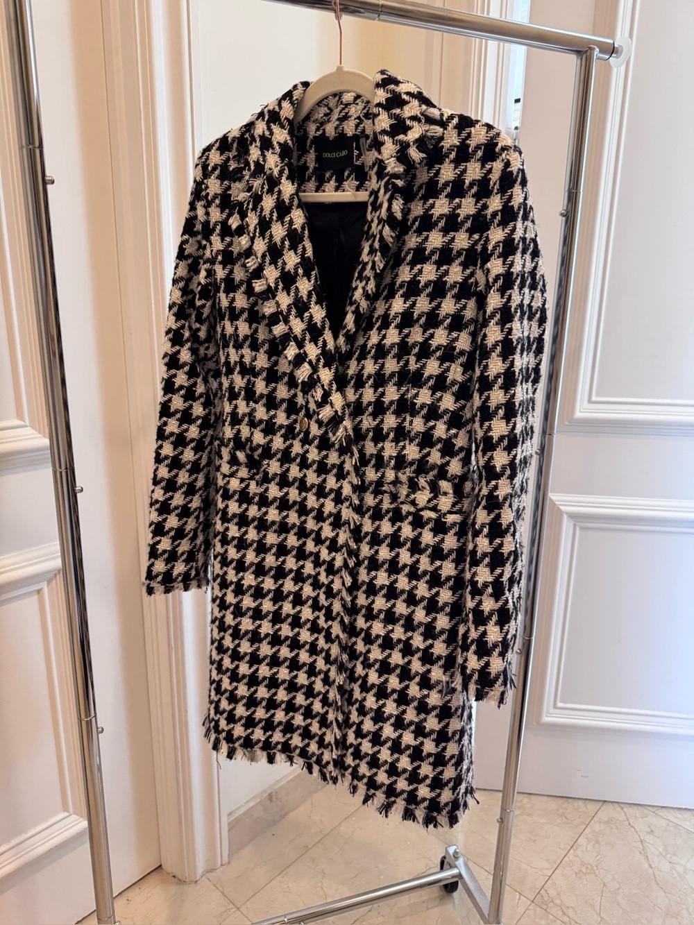 Dolce Cabo Black and White Houndstooth Blazer Coat